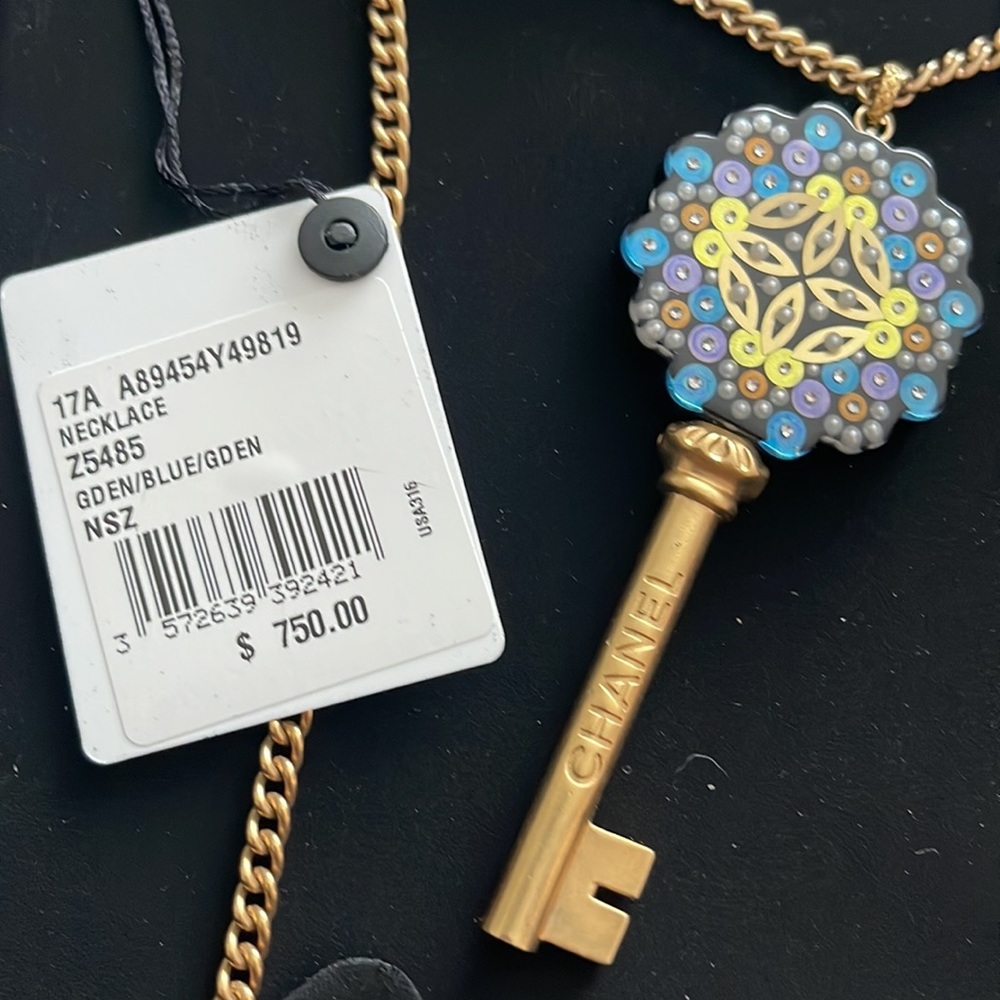 Chanel resin statement necklace